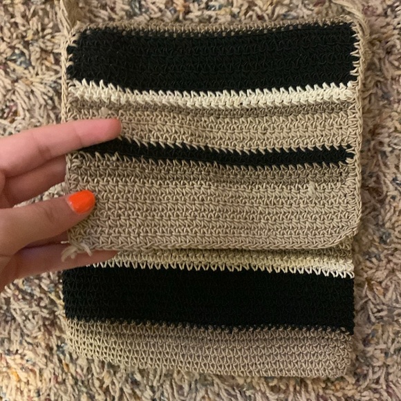 Women’s Woven Crochet Knit Neutral Stripes Shoulder Crossbody Bag Purse Satchel - Picture 2 of 6